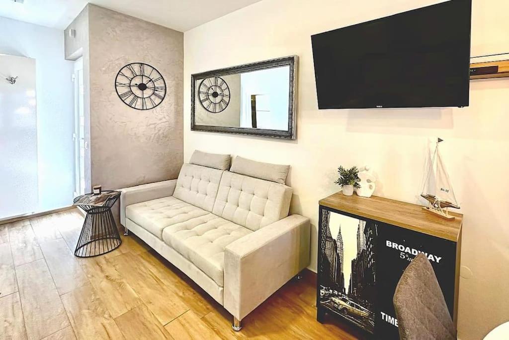 Holiday&Suite Klanac Вир Екстер'єр фото