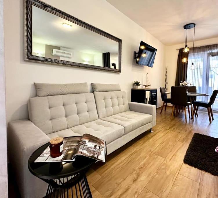 Holiday&Suite Klanac Вир Екстер'єр фото